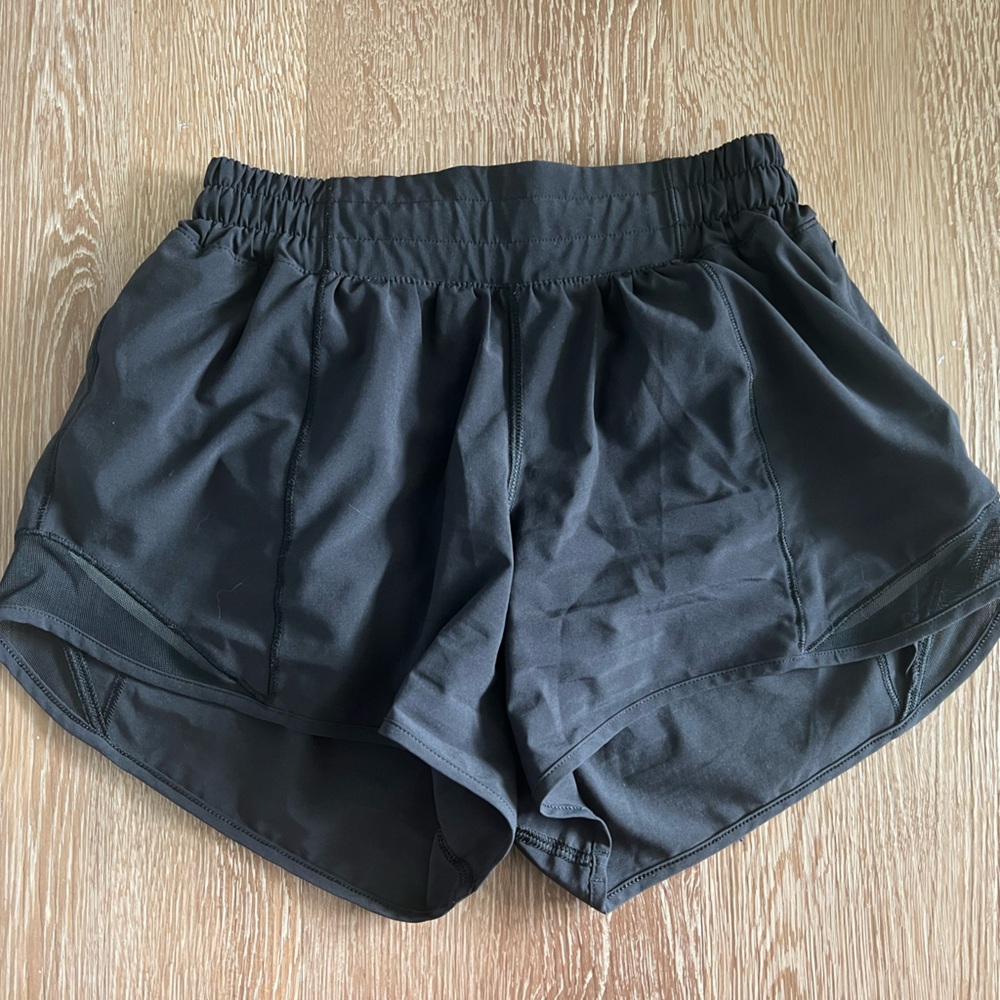 Lululemon Hotty Hot Short